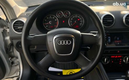 Audi A3 2010 - фото 11