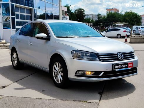 Volkswagen passat b7 2012 серый - фото 10