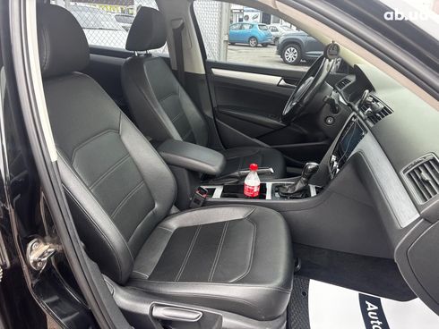 Volkswagen passat b7 2012 черный - фото 16