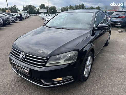 Volkswagen Passat 2011 - фото 2