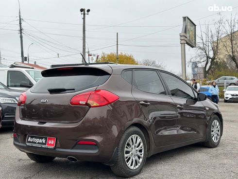 Kia Cee'd 2012 коричневый - фото 5