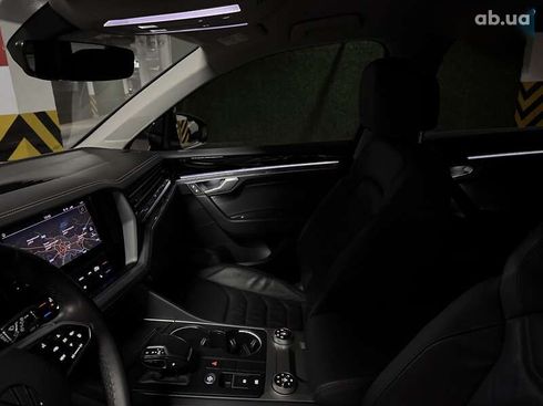Volkswagen Touareg 2020 - фото 29