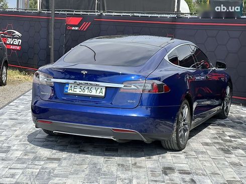 Tesla Model S 2016 - фото 16
