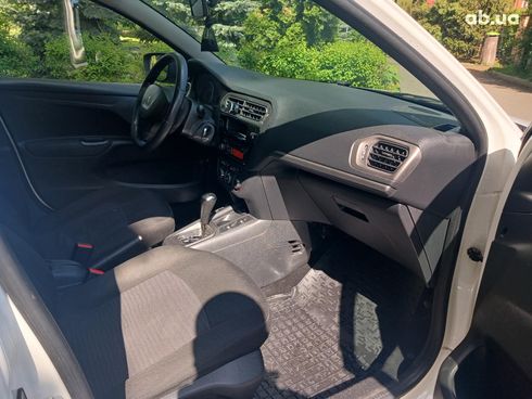 Peugeot 301 2016 белый - фото 17