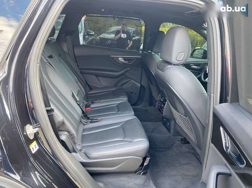 Audi Q7 2020 - фото 30