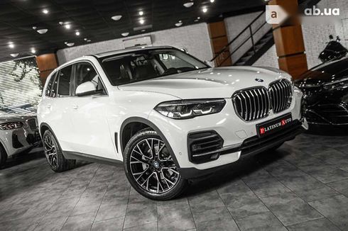 BMW X5 2021 - фото 19