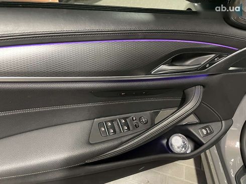 BMW 5 серия 2020 - фото 11