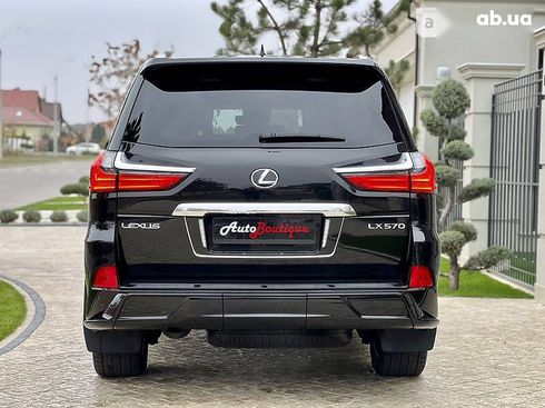 Lexus LX 2017 - фото 10