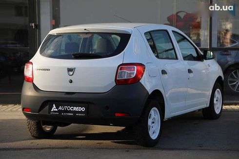 Dacia Sandero 2016 - фото 2