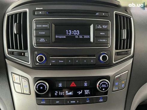 Hyundai H-1 2016 - фото 15