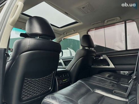 Toyota Land Cruiser 2013 - фото 22
