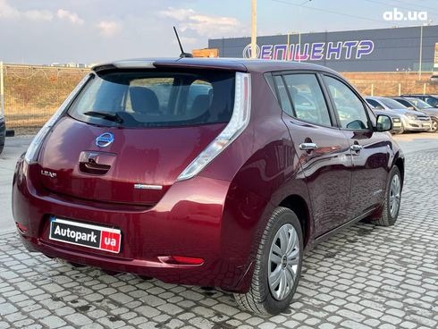 Nissan Leaf 2017 красный - фото 10