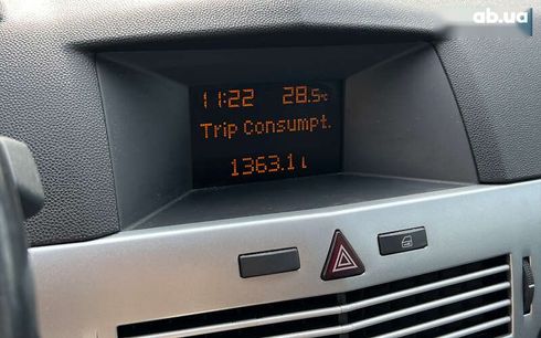 Opel Astra 2012 - фото 24