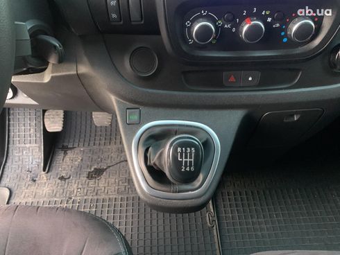 Renault Trafic 2020 белый - фото 23