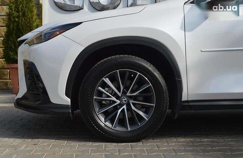 Lexus NX 2022 - фото 10
