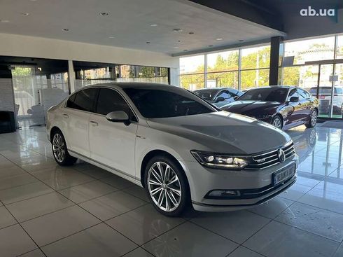 Volkswagen Passat 2018 - фото 3