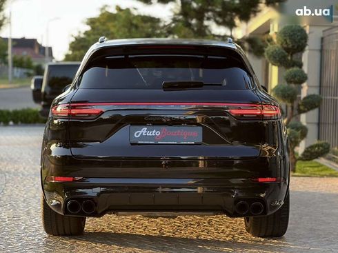 Porsche Cayenne 2022 - фото 14