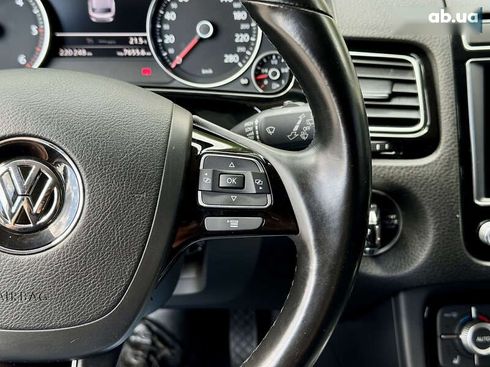 Volkswagen Touareg 2016 - фото 22