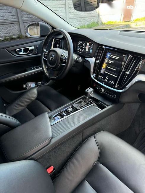 Volvo S60 2020 - фото 16