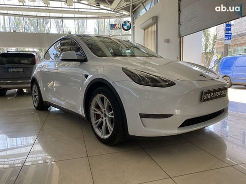 Tesla Model Y 2021 - фото 9