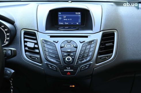 Ford Fiesta 2017 - фото 24