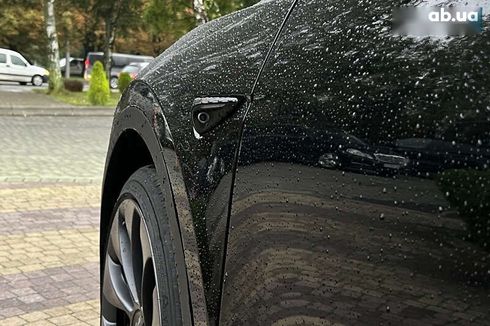 Tesla Model Y 2024 - фото 21