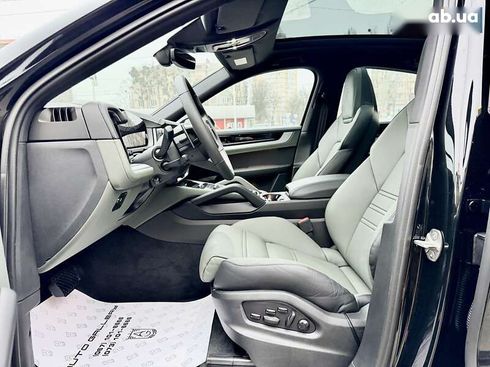 Porsche Cayenne Coupe 2024 - фото 14