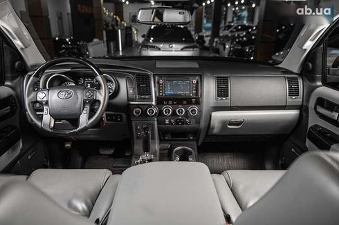 Toyota Sequoia 2018 - фото 23