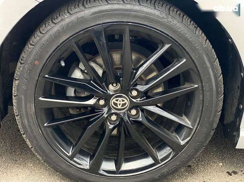 Toyota Camry 2020 - фото 4