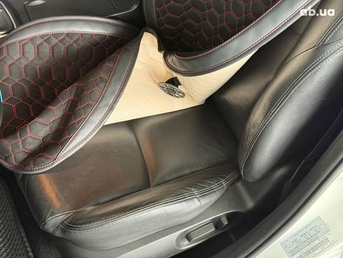 Mazda 3 2013 белый - фото 47