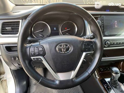 Toyota Highlander 2016 - фото 16