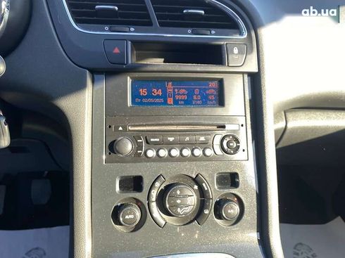 Peugeot 5008 2012 - фото 14