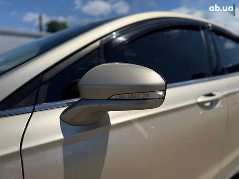 Ford Fusion 2017 - фото 16