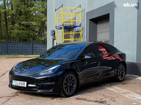 Tesla Model 3 2022 - фото 4