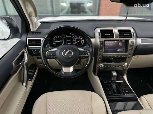 Lexus GX 2020 - фото 27