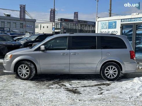 Dodge grand caravan 2017 - фото 6