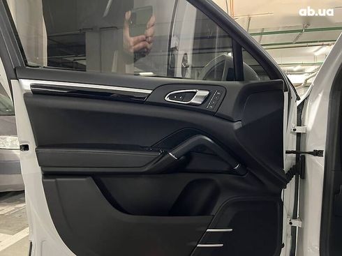 Porsche Cayenne 2015 - фото 25