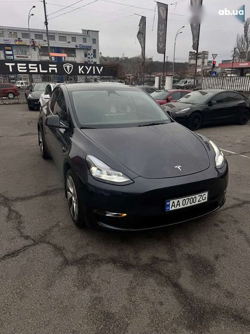 Tesla Model Y 2024 - фото 9