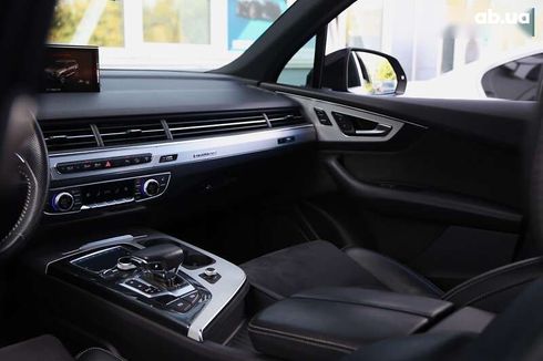 Audi Q7 2017 - фото 15