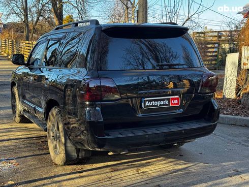 Toyota Land Cruiser 2012 черный - фото 8