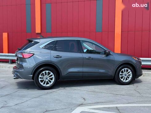 Ford Kuga 2021 - фото 15