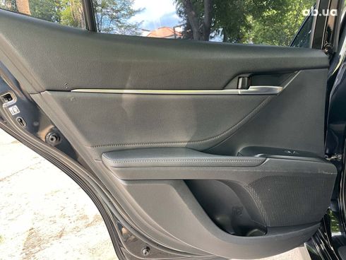 Toyota Camry 2017 черный - фото 23