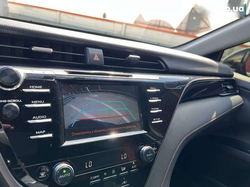Toyota Camry 2019 - фото 20