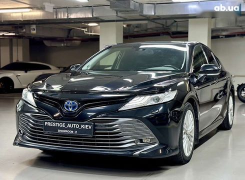 Toyota Camry 2019 - фото 15