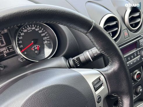 Nissan Qashqai 2011 - фото 16