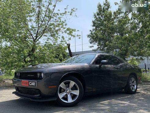 Dodge Challenger 2020 - фото 6