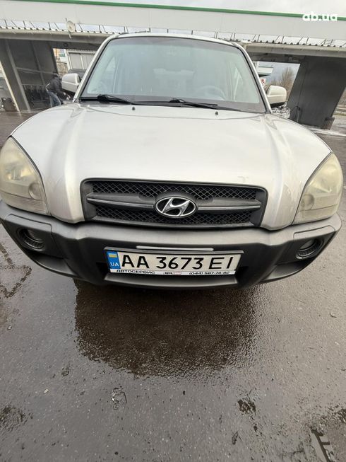 Hyundai Tucson 2007 серебристый - фото 13