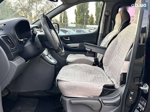 Hyundai H-1 2012 - фото 12