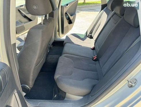 Volkswagen Passat 2009 - фото 9