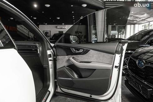 Audi Q8 2021 - фото 24